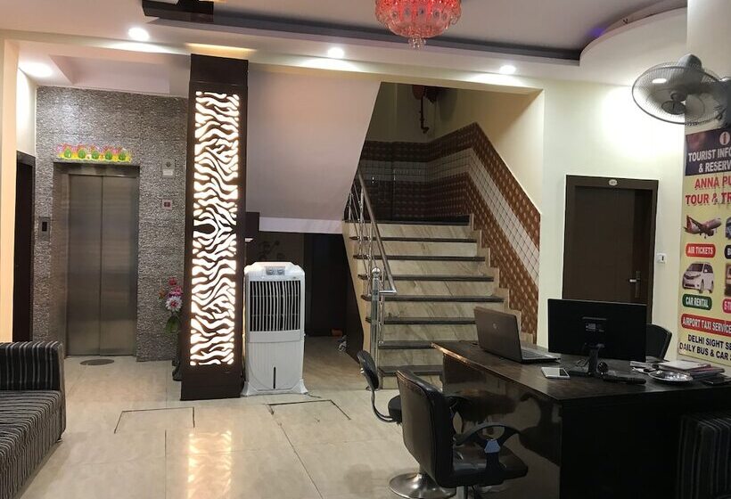 Hotelli Noble International