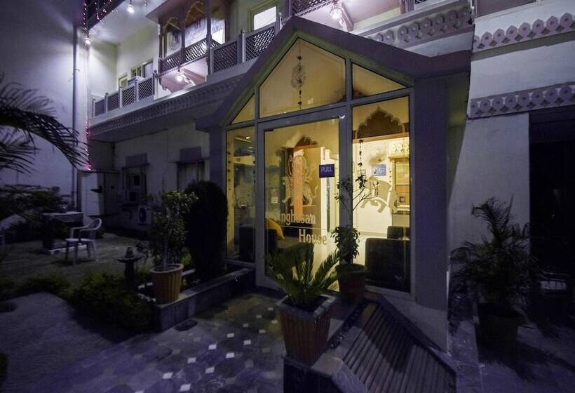 هتل Treebo Trip Jaipur House