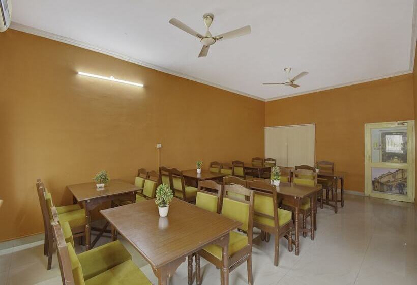 هتل Treebo Trip Jaipur House