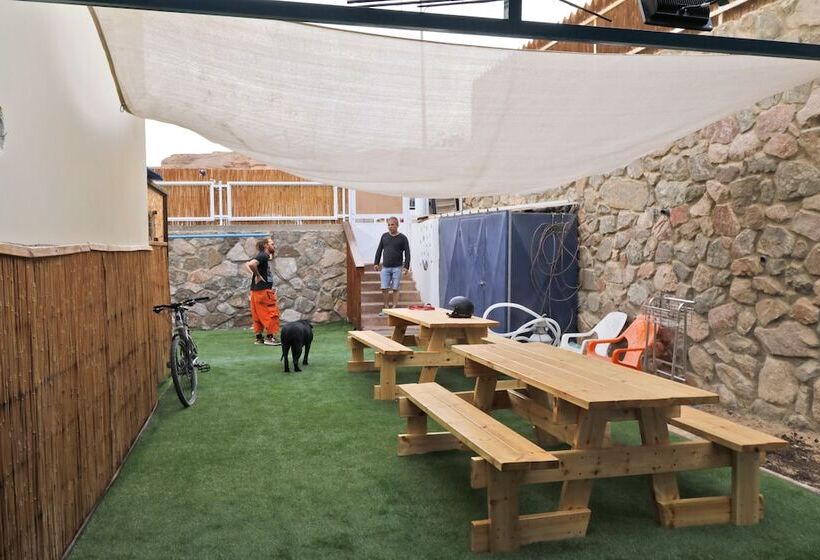 Palma Diving Resort   Hostel