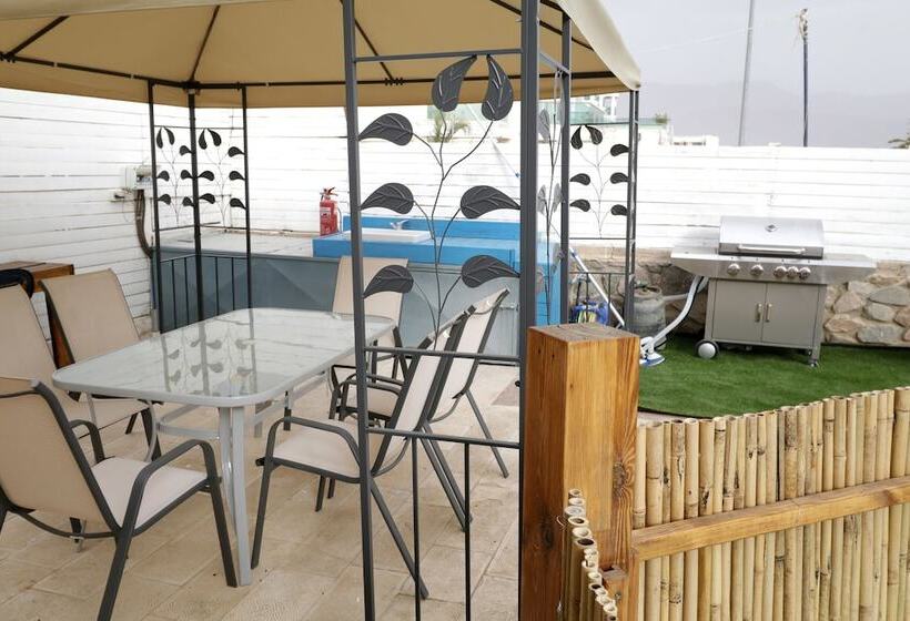 Palma Diving Resort   Hostel