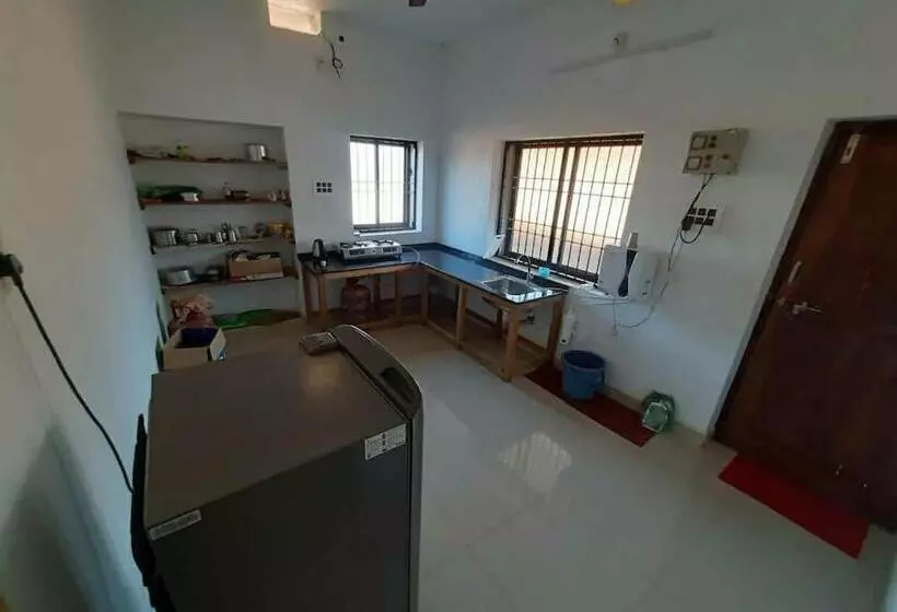 ペンション Aikya Homestay