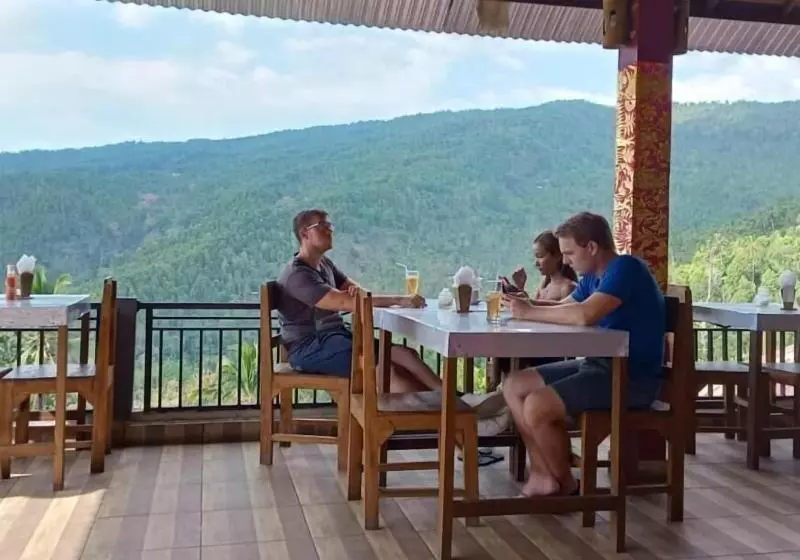 Majatalo Aris Homestay And Warung Made