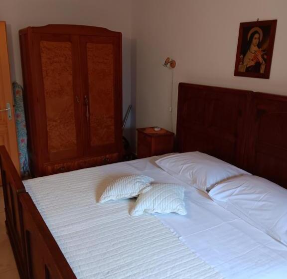 پانسیون Guest House Lucijo