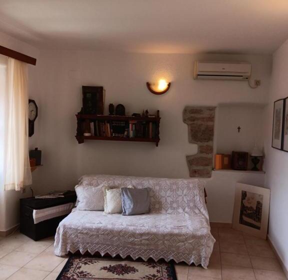 پانسیون Guest House Lucijo