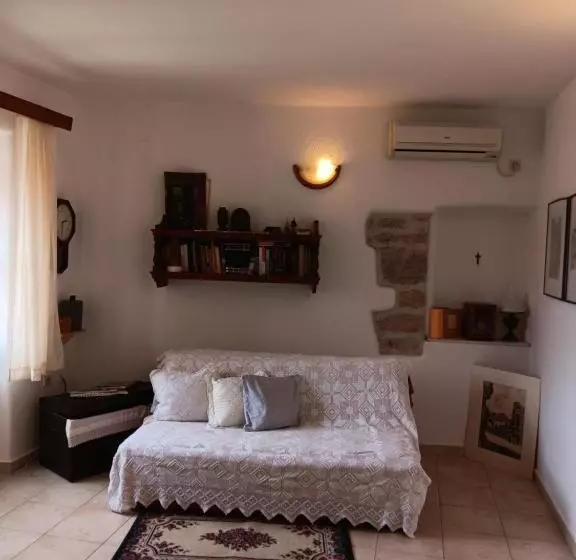 Majatalo Guest House Lucijo