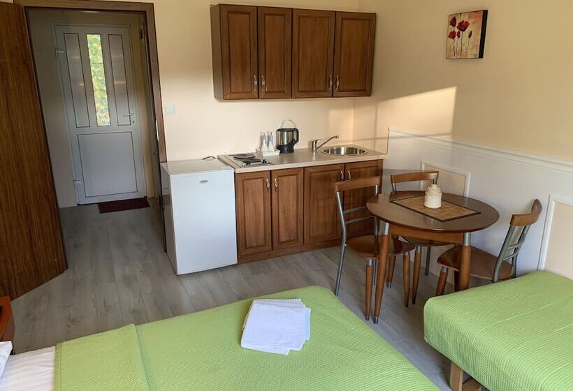 پانسیون Magnolia Guest House