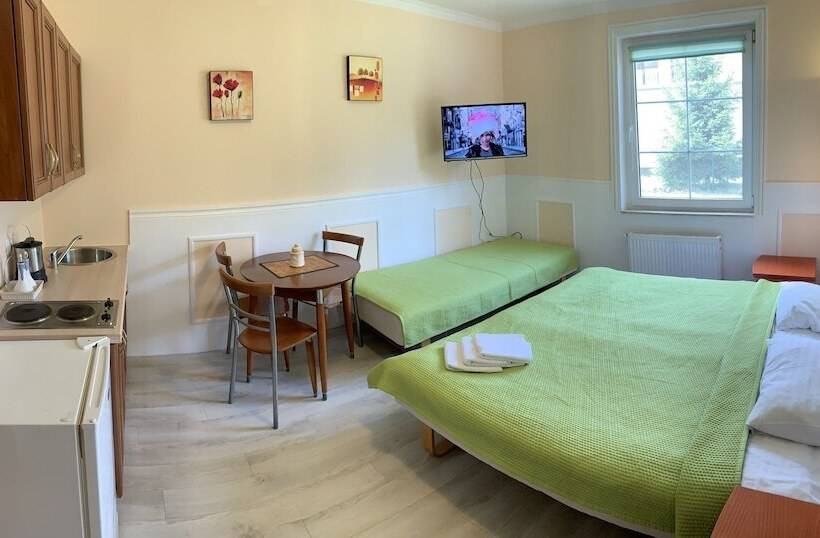 پانسیون Magnolia Guest House