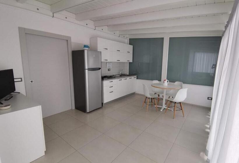 پانسیون Mary Vi Rooms