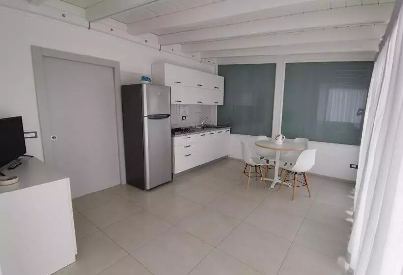 پانسیون Mary Vi Rooms