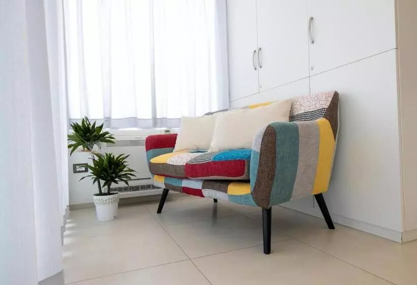 پانسیون Mary Vi Rooms