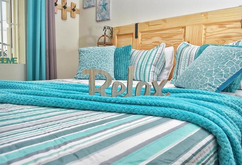 Turquoise B&b
