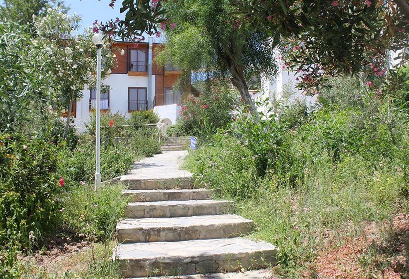 Akvaryum Beach Hotel