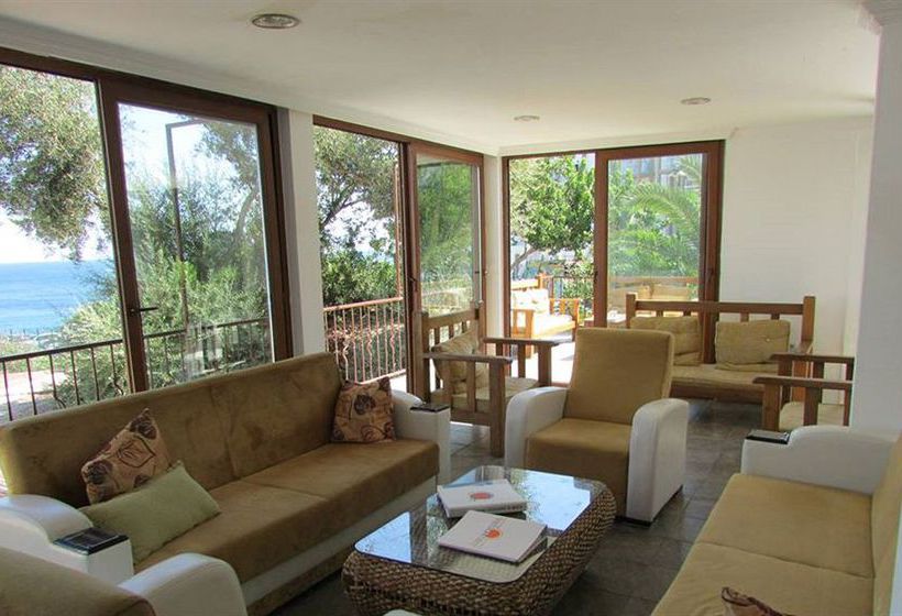 Akvaryum Beach Hotel