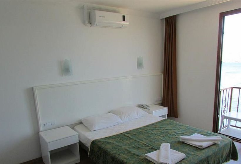 Akvaryum Beach Hotel