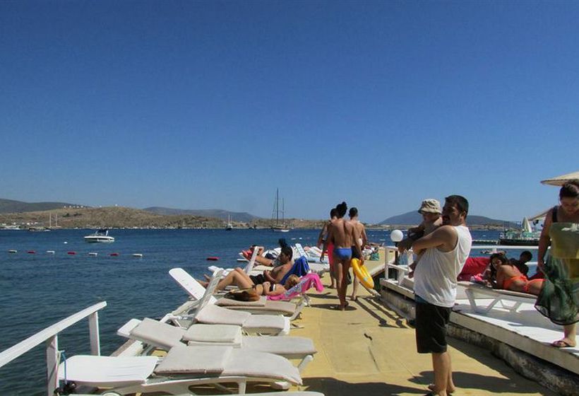 Akvaryum Beach Hotel