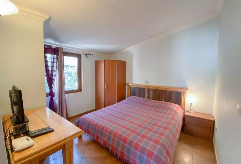 Apartments And Rooms Levantin Inn