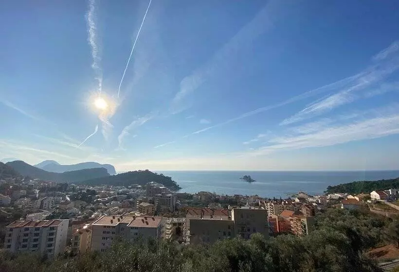 Apartments And Rooms Levantin Inn