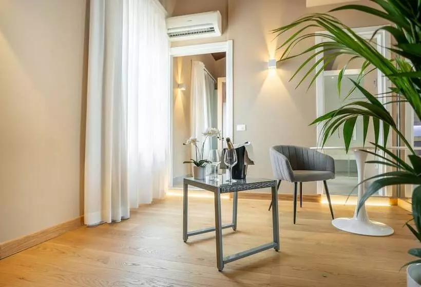 Gg8 Hotel & Suite Spa