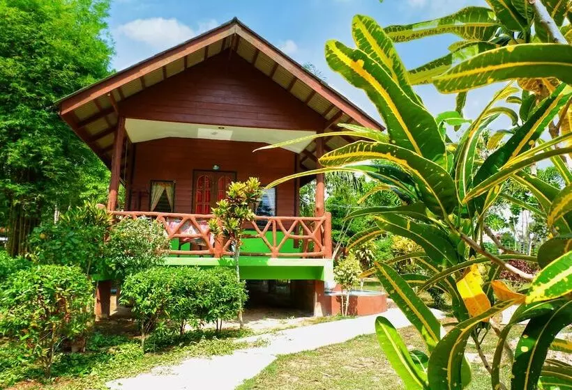 酒店 Ao Nang Baan Suan Resort