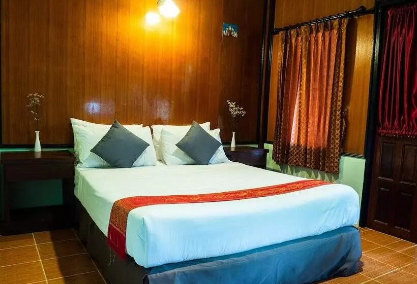 酒店 Ao Nang Baan Suan Resort