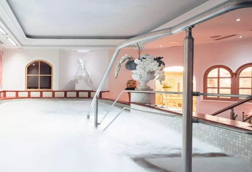 Отель Colbricon Beauty & Relax