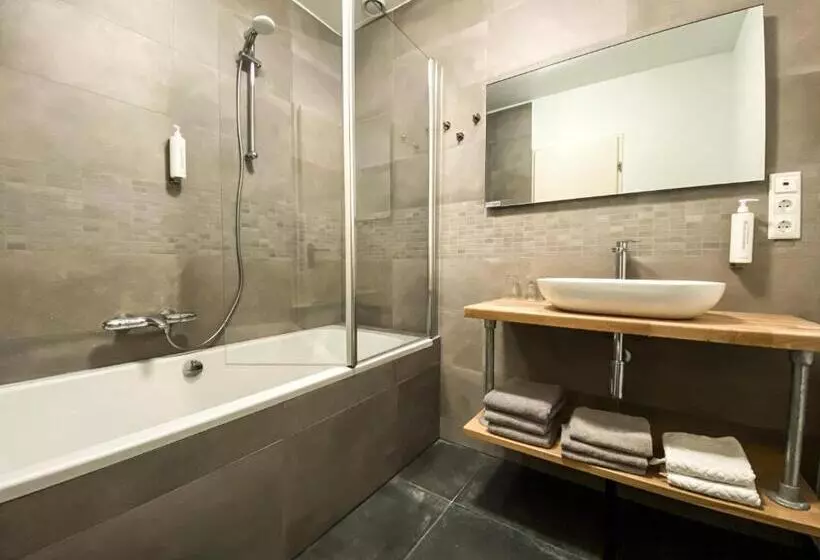 酒店 Crasborn Thorn