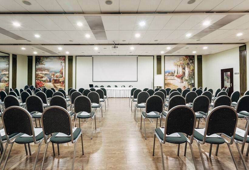 בית מלון כפרי Forrestmix Club