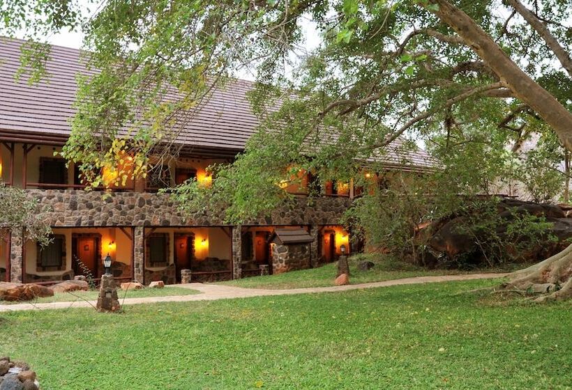 호텔 Kilaguni Serena Safari Lodge