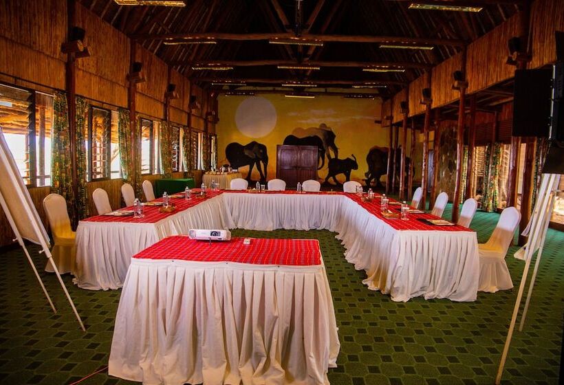 호텔 Kilaguni Serena Safari Lodge