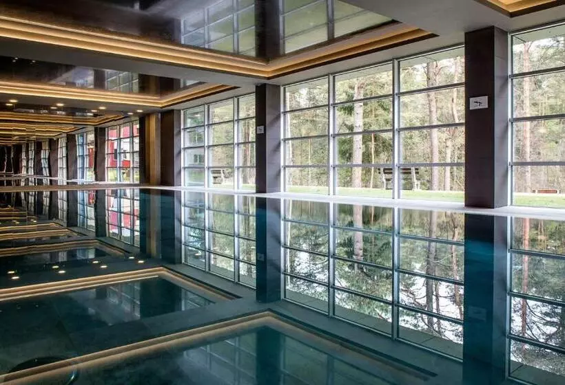 هتل Medea Apartments By Upa