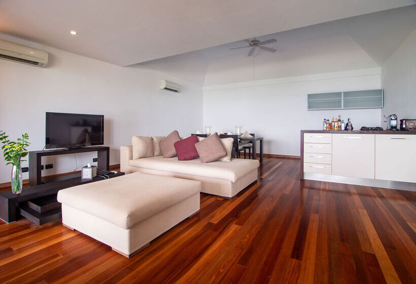 هتل Mirihi Island Resort