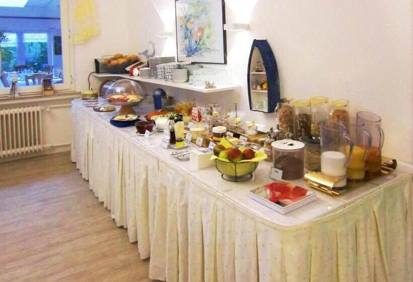 هتل Ostfriesland Garni