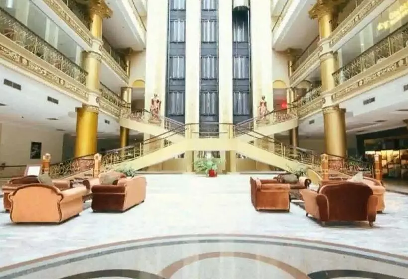 هتل Pacific Palace