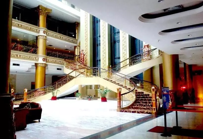 هتل Pacific Palace