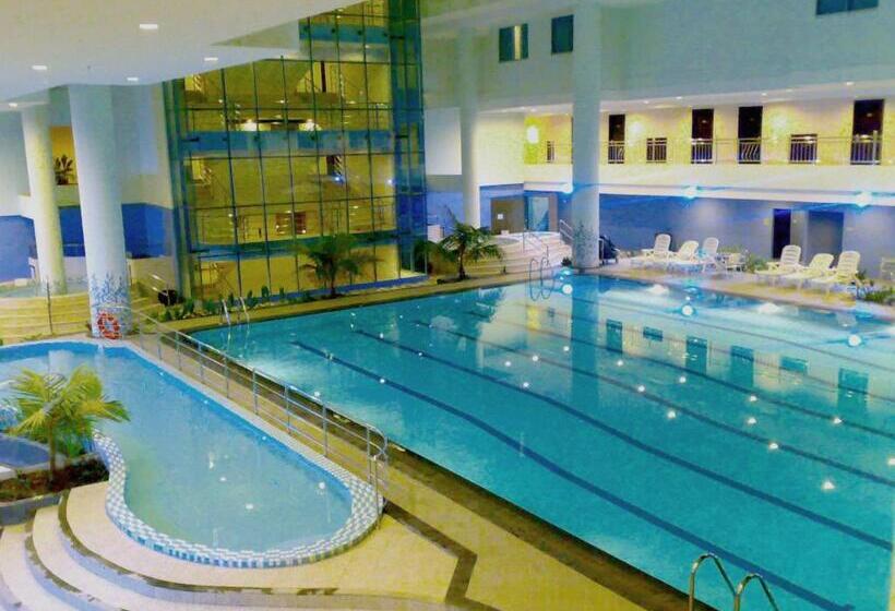 בית מלון כפרי Pacific Palace