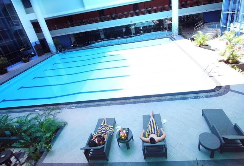 בית מלון כפרי Pacific Palace