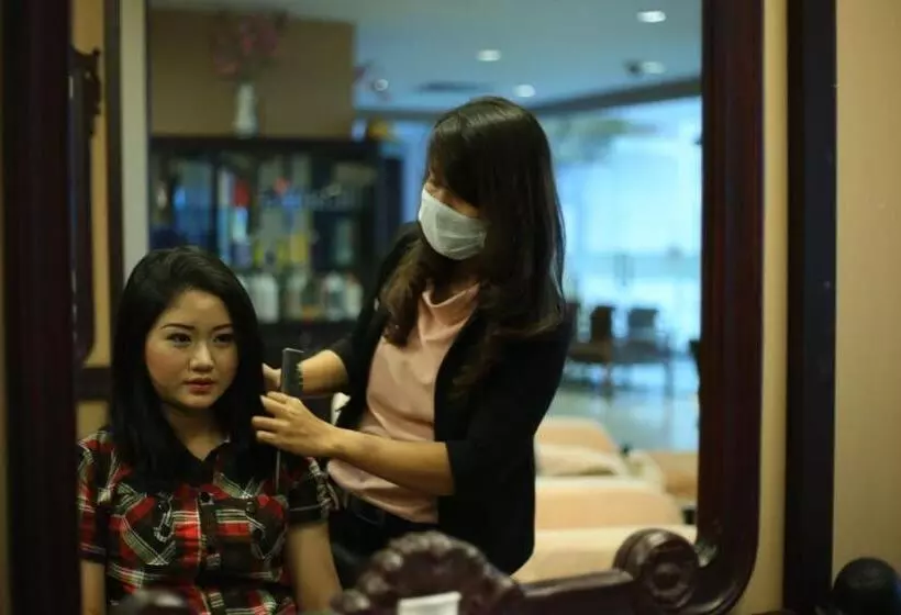 هتل Pacific Palace