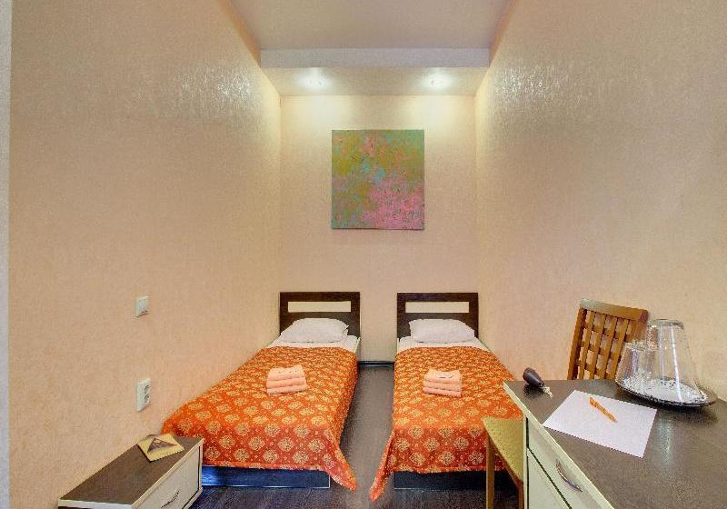 فندق Ra Nevsky 102