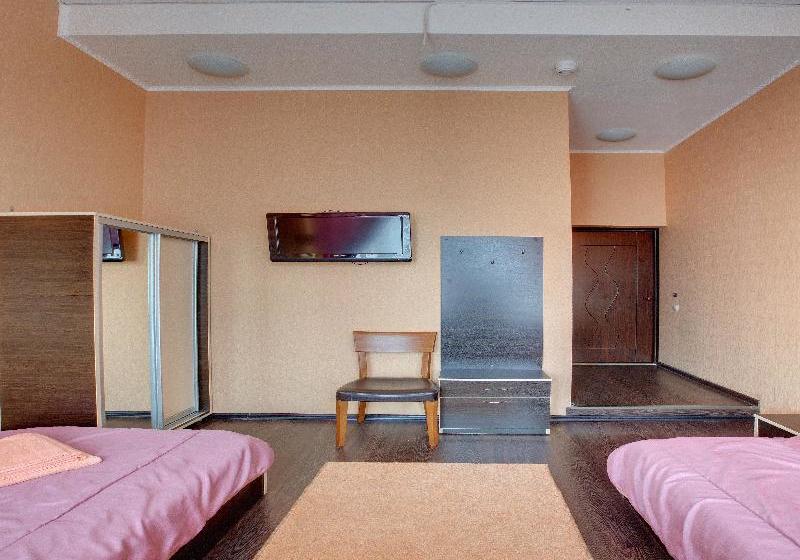 فندق Ra Nevsky 102