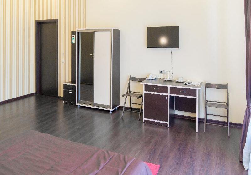 فندق Ra Nevsky 102