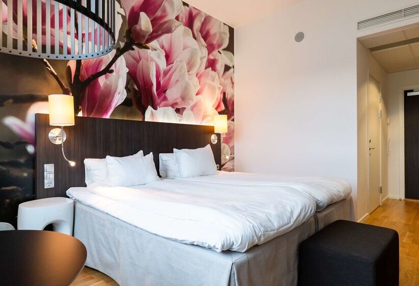 בית מלון כפרי Best Western Plus Park City Lund