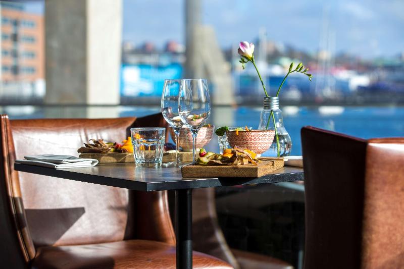 هتل Radisson Blu Riverside