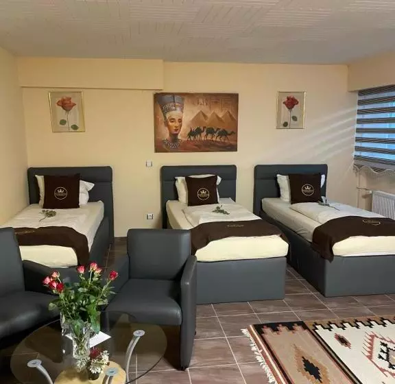 בית מלון כפרי Royal