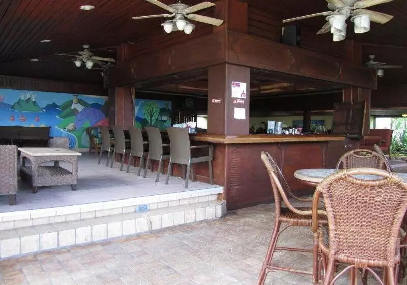 هتل The Palms At Pelican Cove