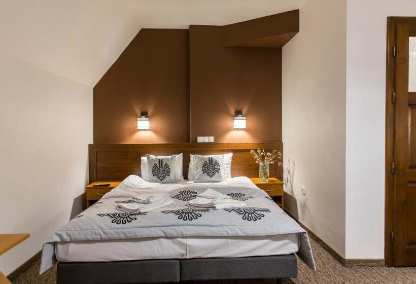 Отель Willa Pod Skocznią