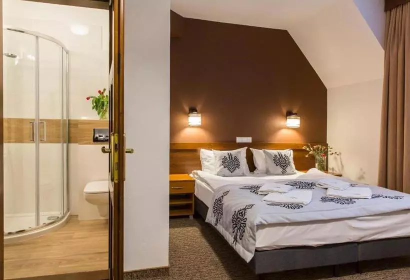 호텔 Willa Pod Skocznią