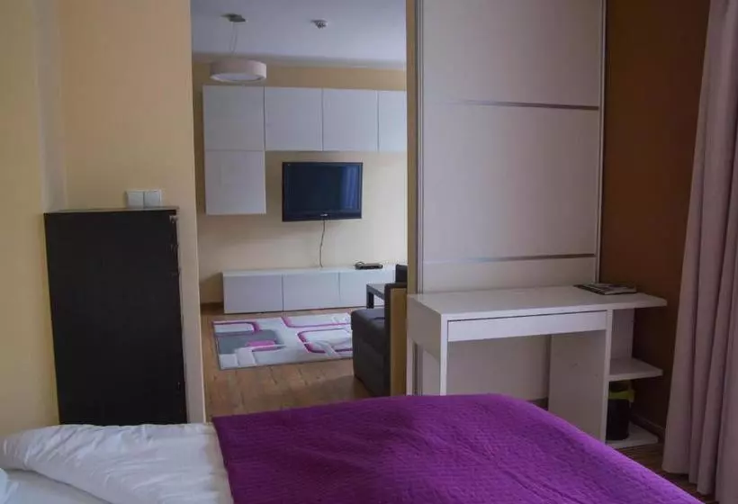 호텔 Willa Pod Skocznią