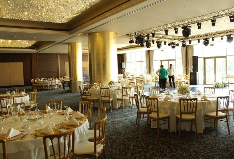 Jiyeh Marina Resort Hotel & Chalets