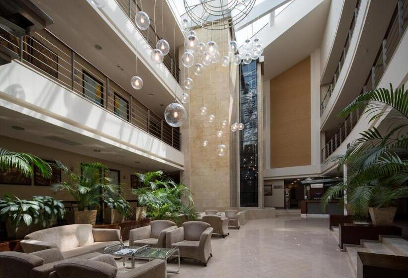 Mirotel Resort And Spa